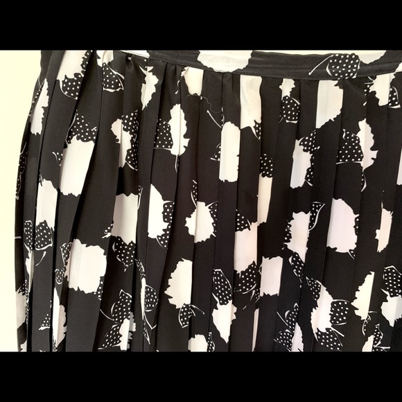 Black & white viscone fully pleated midi skirt M - Picture 5 of 13